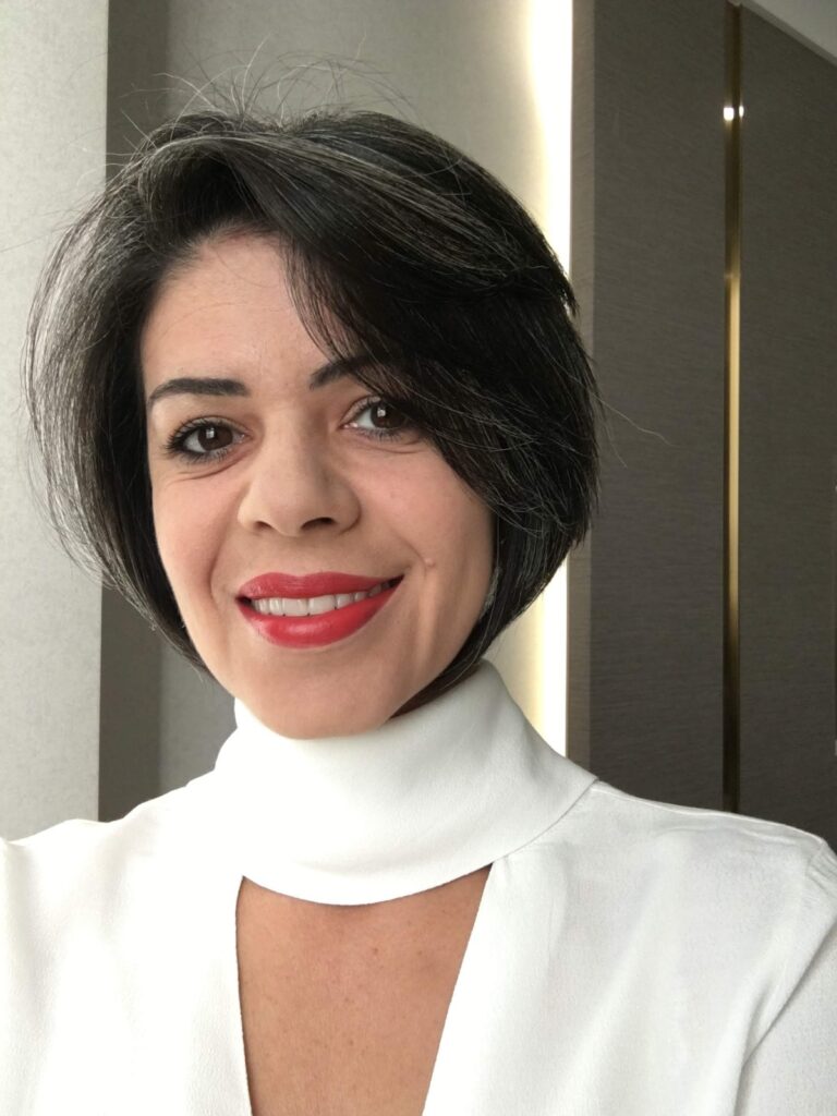 A saúde da sua clínica de é a nossa prioridade 5 Debora Giovanella- Acupunturista CEO Therapro